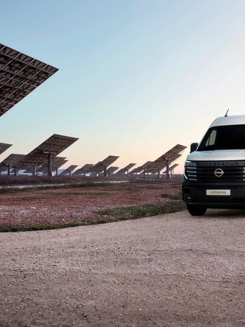 Nissan Interstar 2025