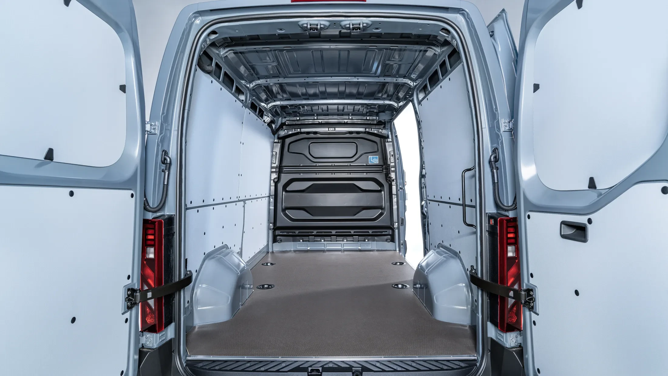 Nissan Interstar E Laadruimte