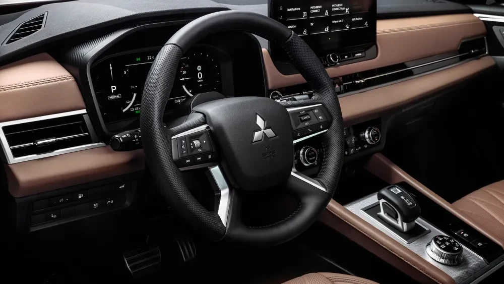 Mitsubishi Outlander PHEV interieur