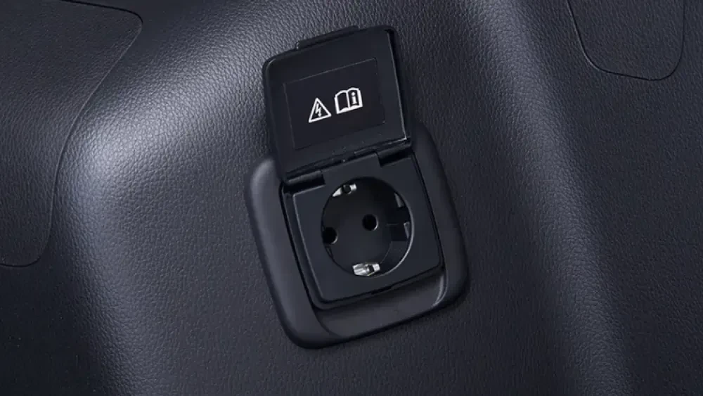 Vehicle to load Eclipse cross Mitsubishi